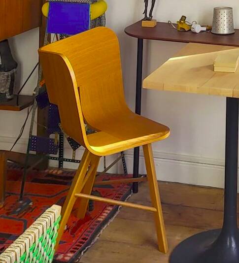 Tria wood chair