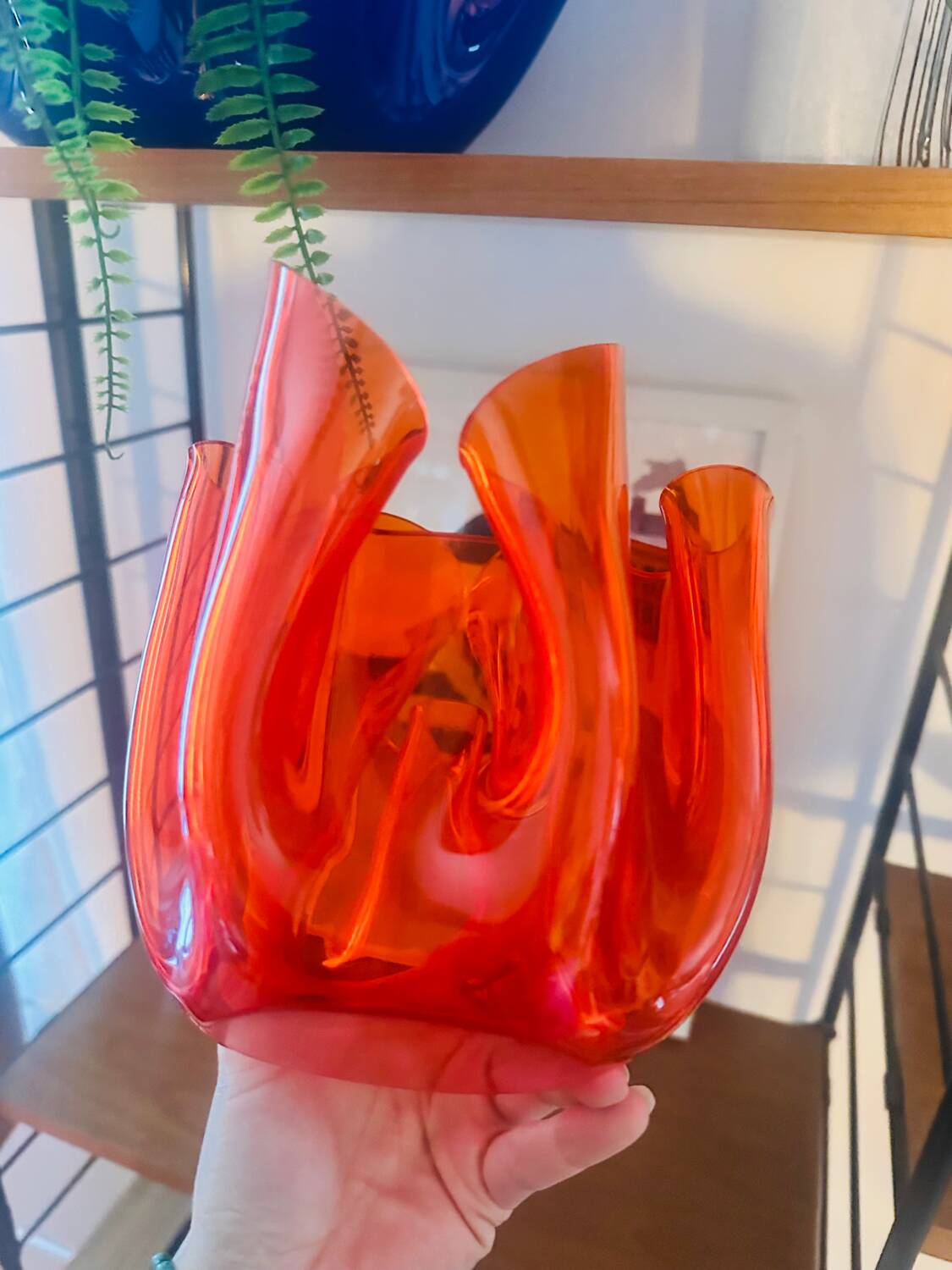 Guzzini plexiglass vase, 70s