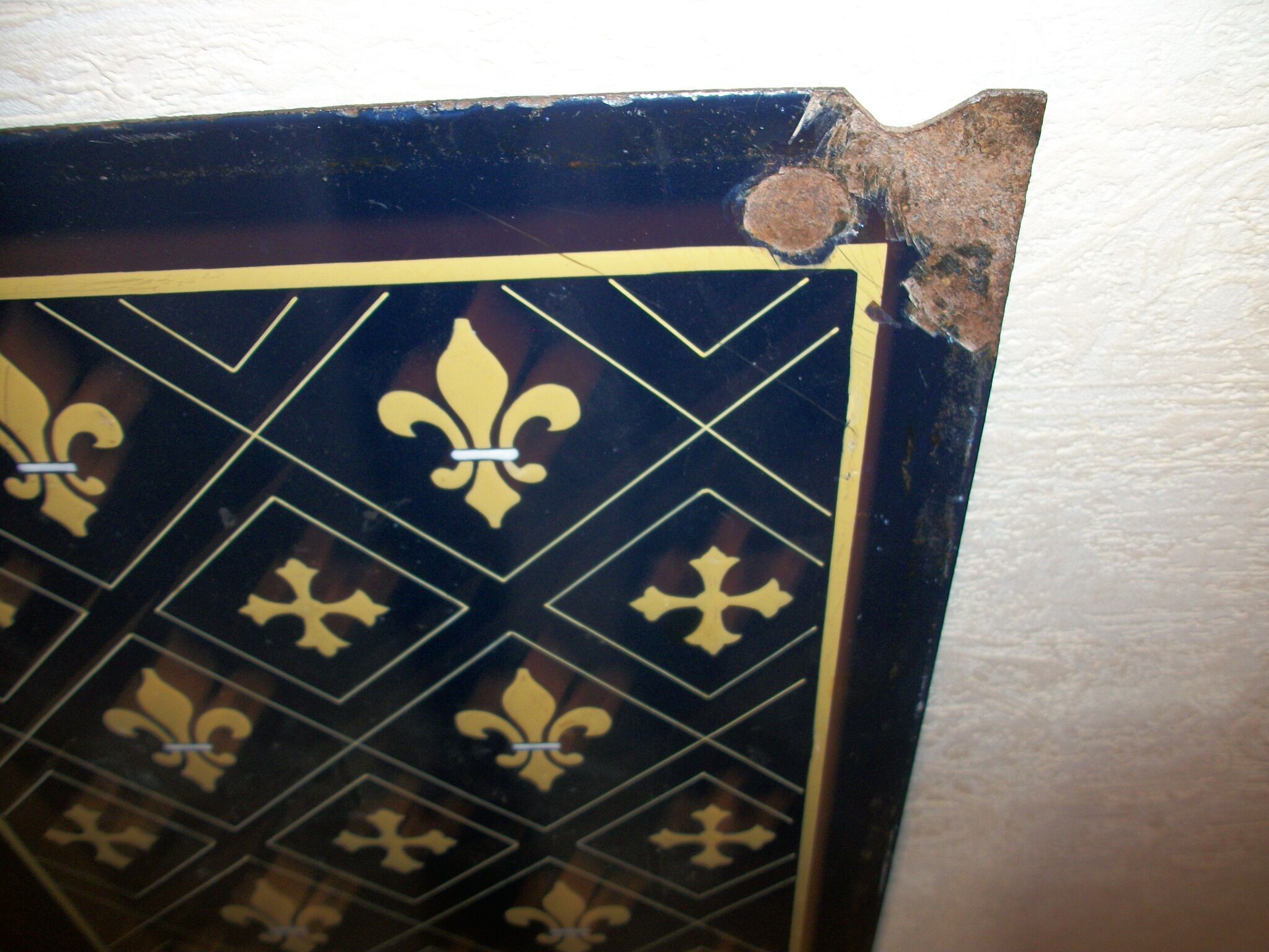 Plaques émaillées fleurs de lys
