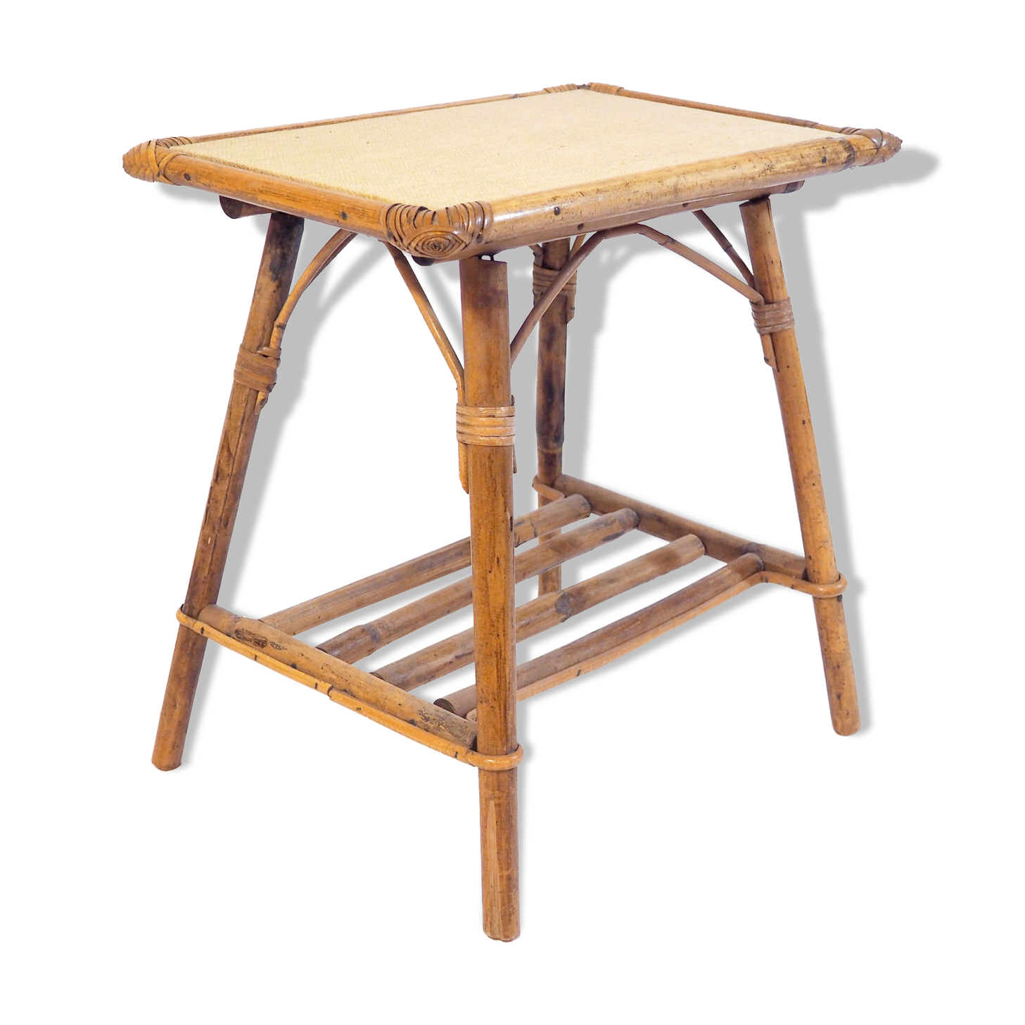 Table d'appoint en rotin