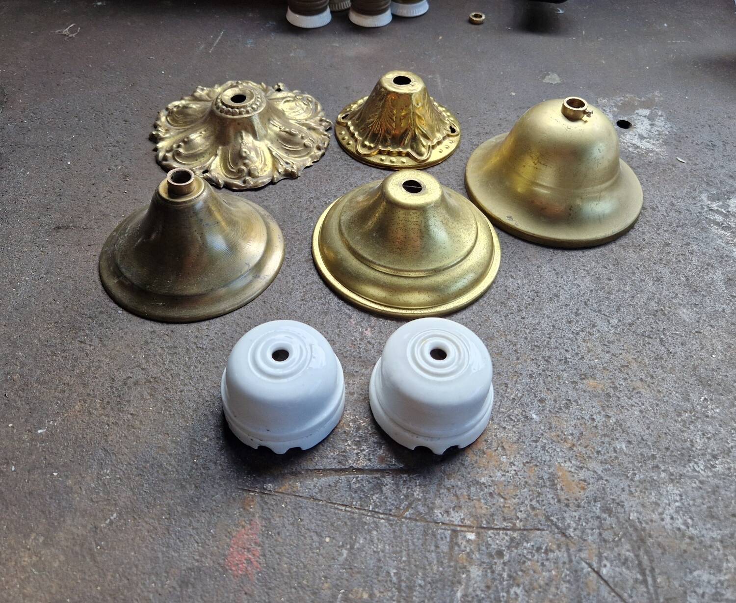 Art Deco pendant light in white opaline, 1920s-30s