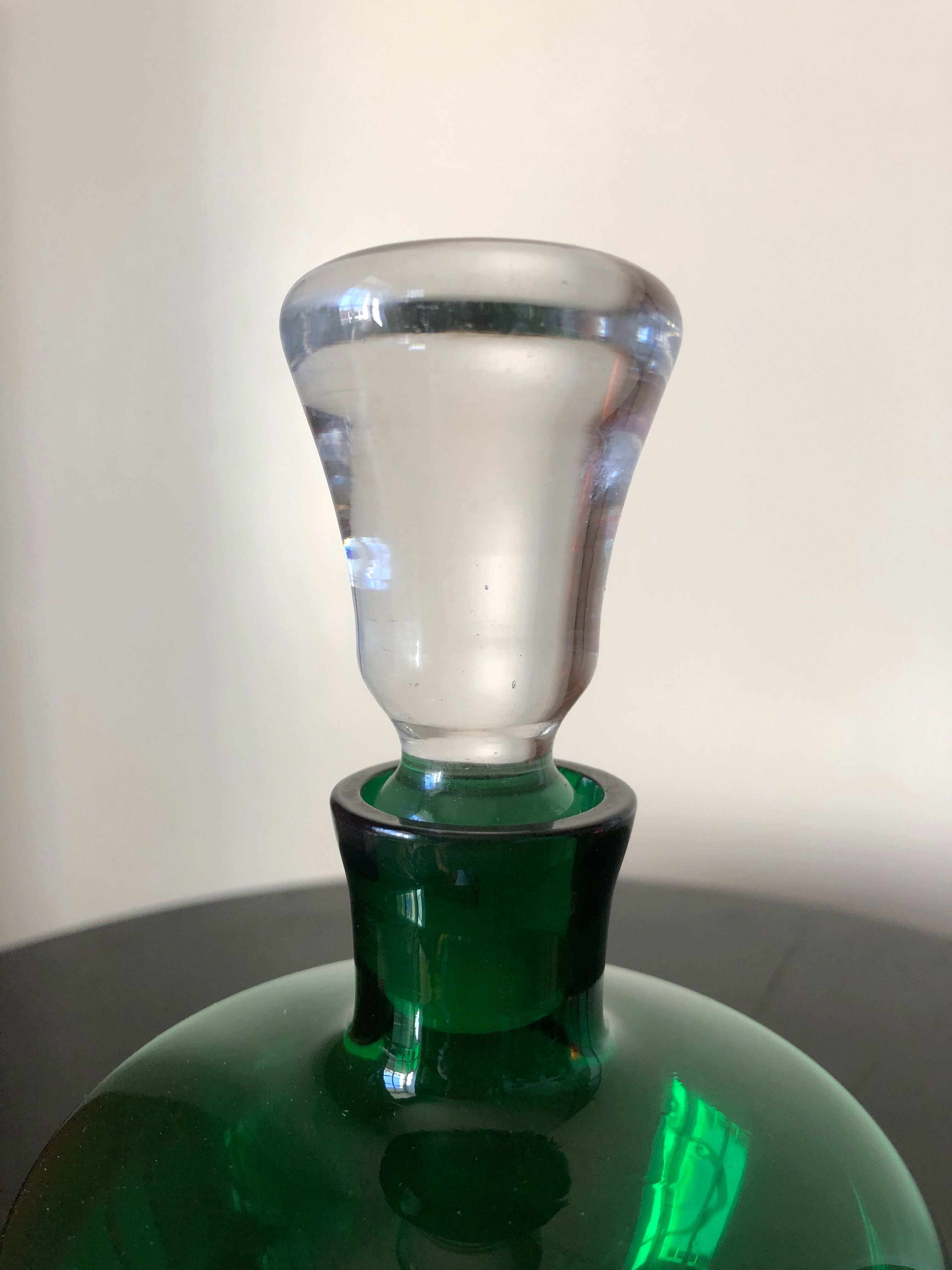 Carafe verte 1930
