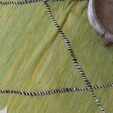 Lime green Kilim rug - 307 x 196 cm