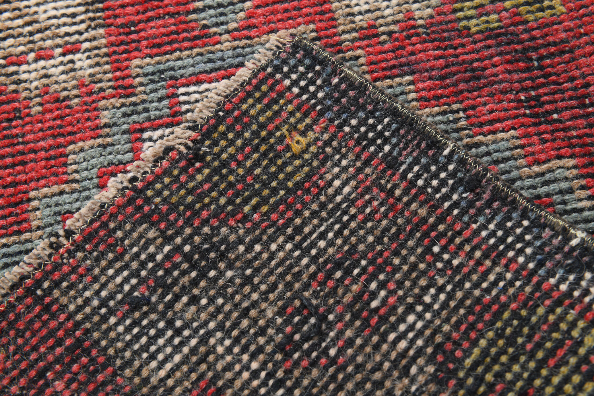 Red turkish rug 90x48cm