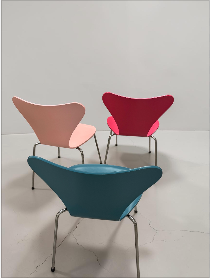Series 7 Chairs by Arne Jacobsen for Fritz Hansen