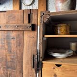 Rustic bonnet maker