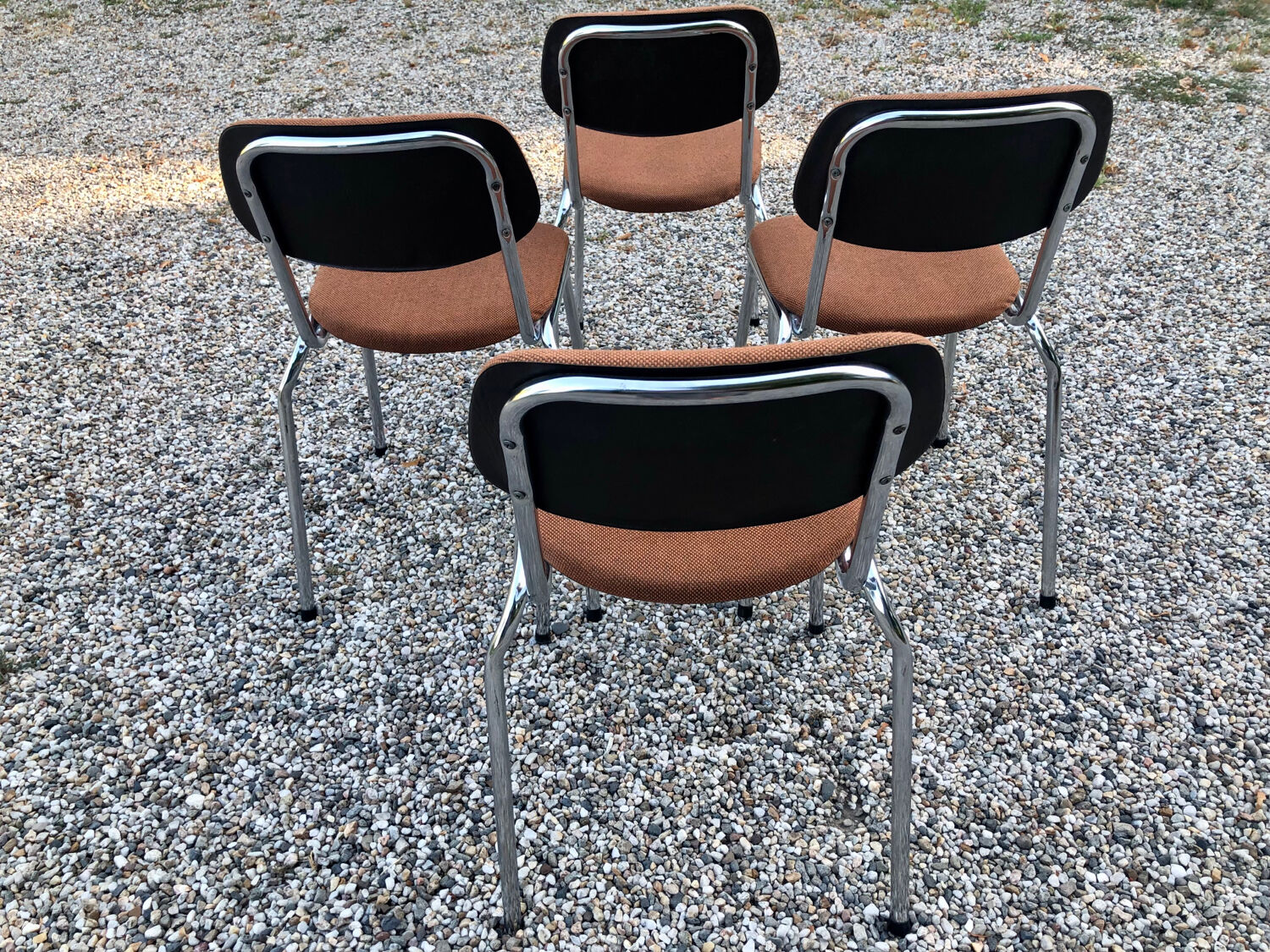 Chromed metal and wool chairs