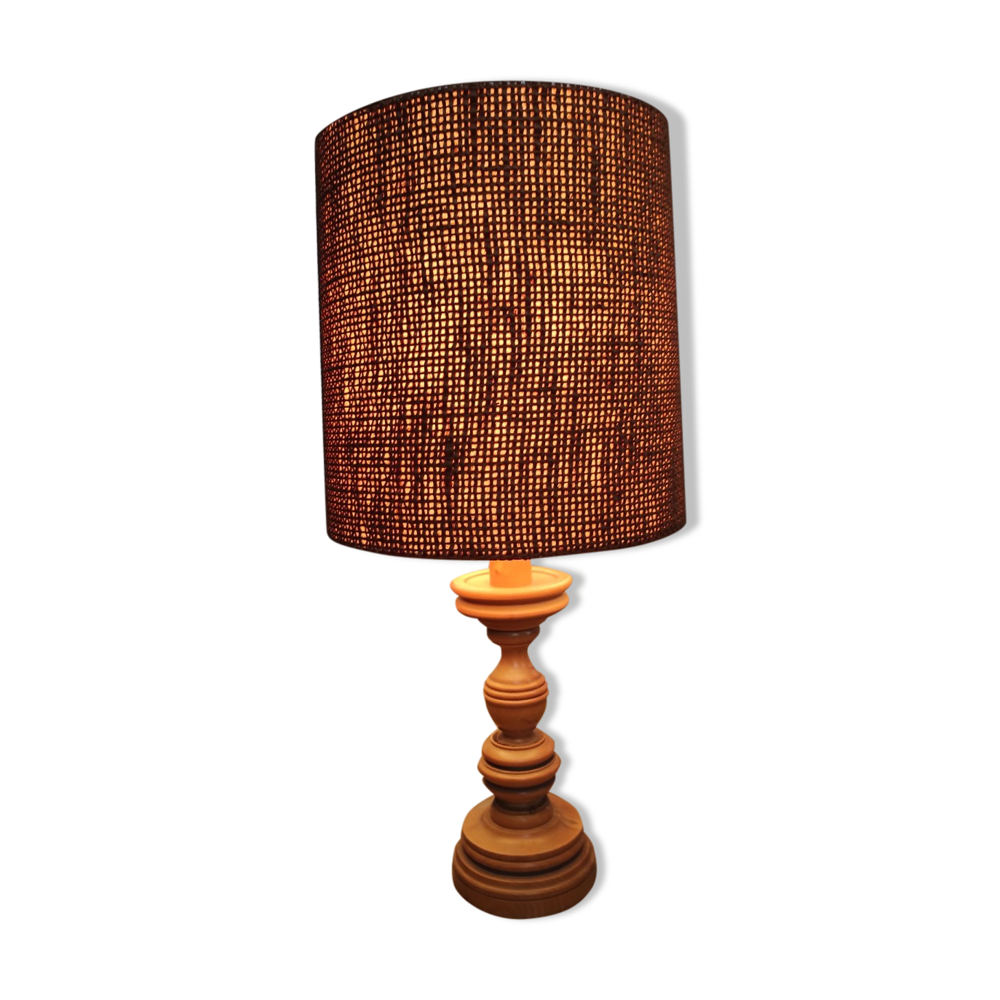Table lamp