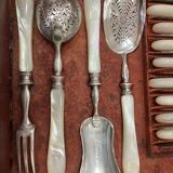 Knife set, mother-of-pearl handles