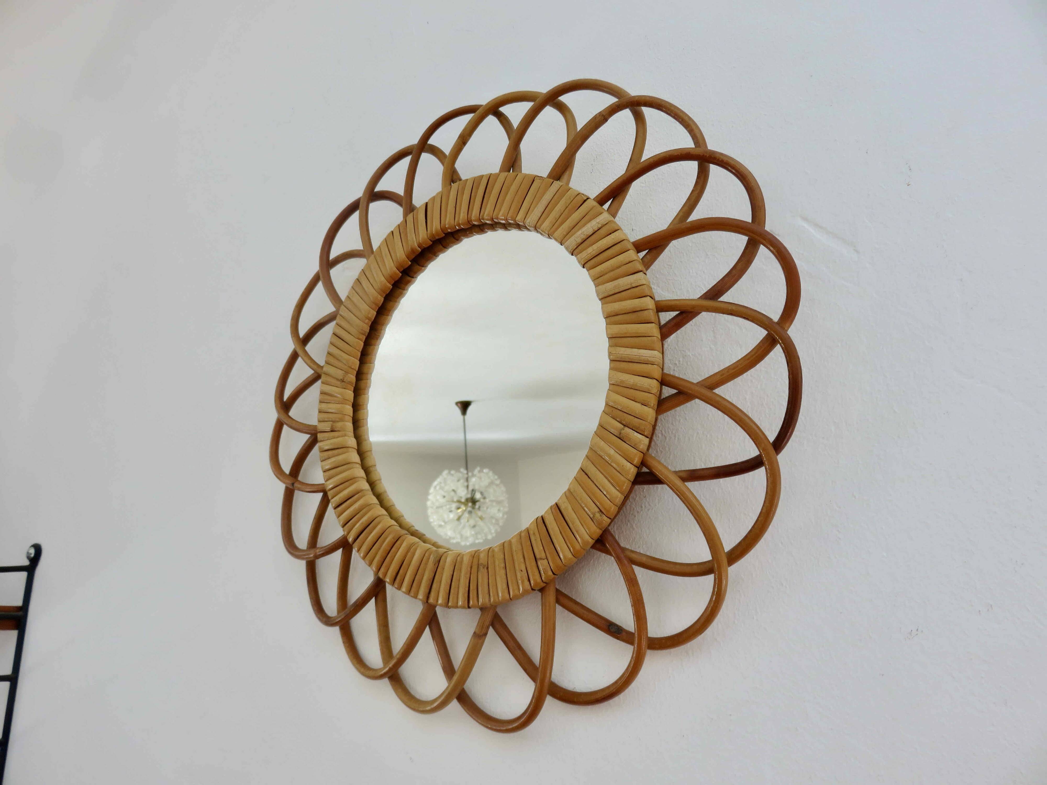 Rattan “flower” mirror from the 70s