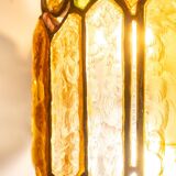 Applique en fer forgé et en verre coloré. Années 1960.