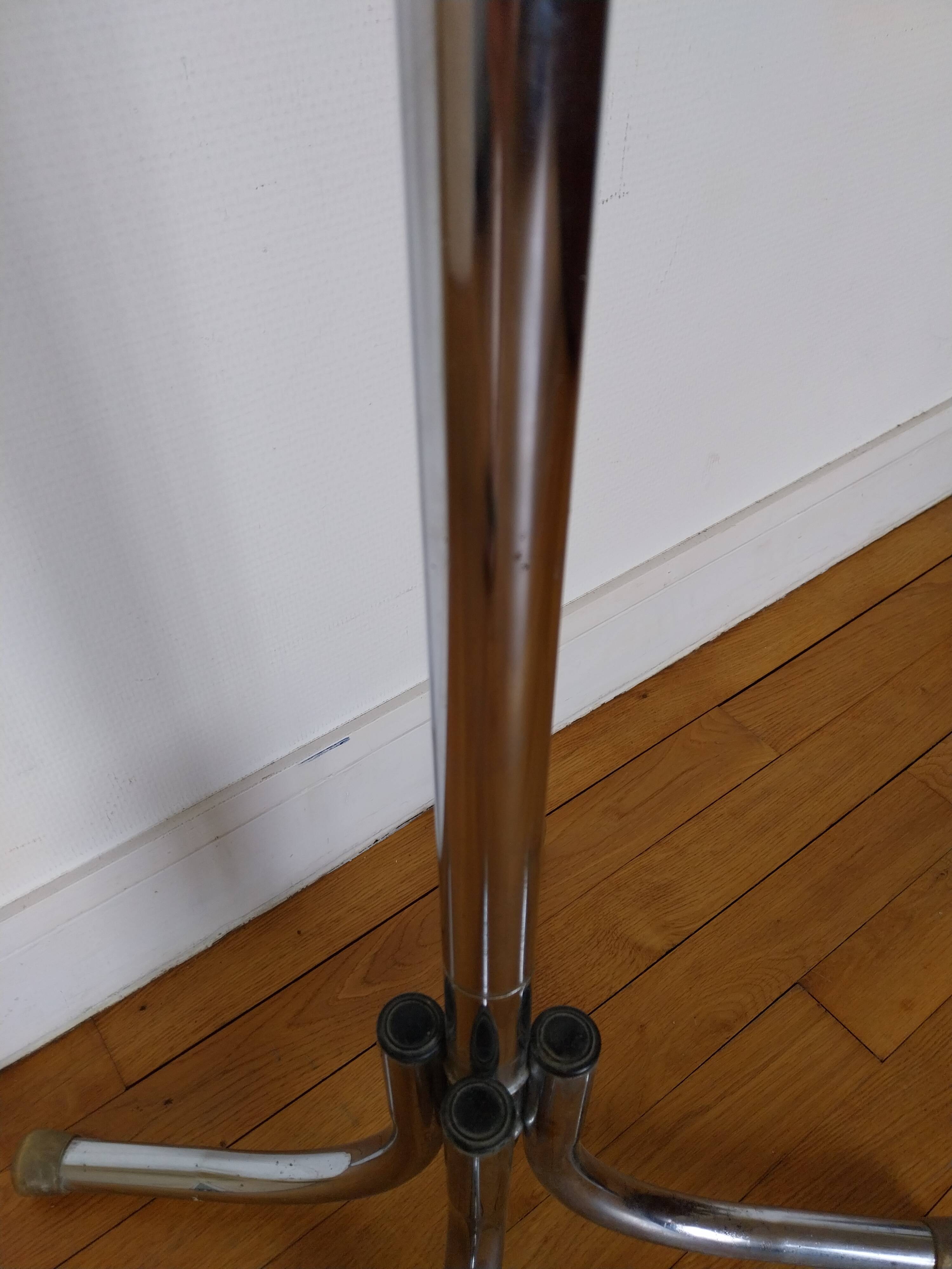 Chrome parrot coat rack with 12 hooks