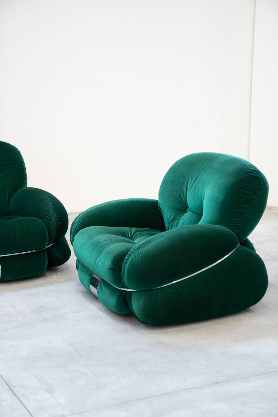 Living room, 2 armchairs and 3-seater sofa, OKAY model, Adriano Piazzesi, 1970