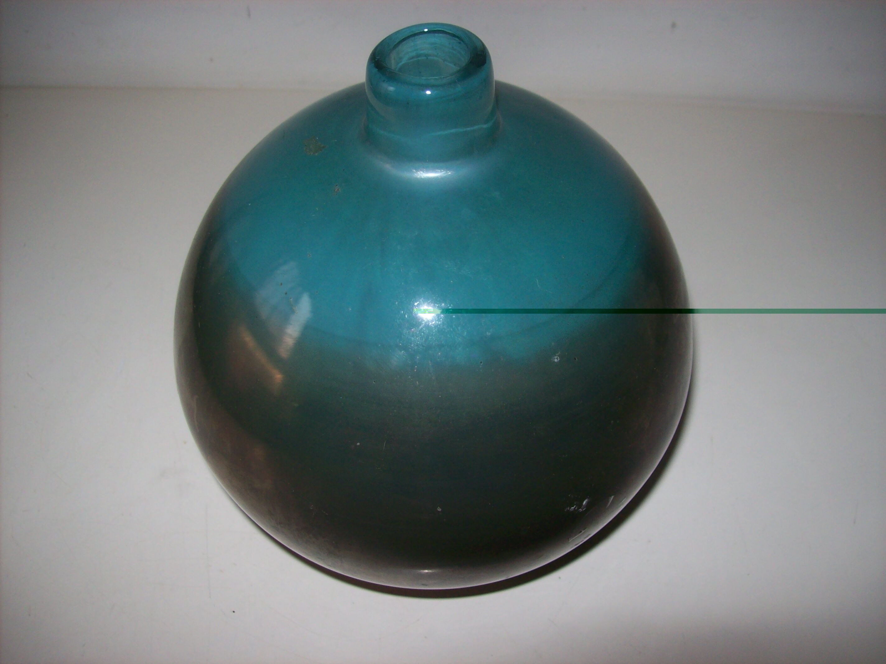 Soliflore ball vase