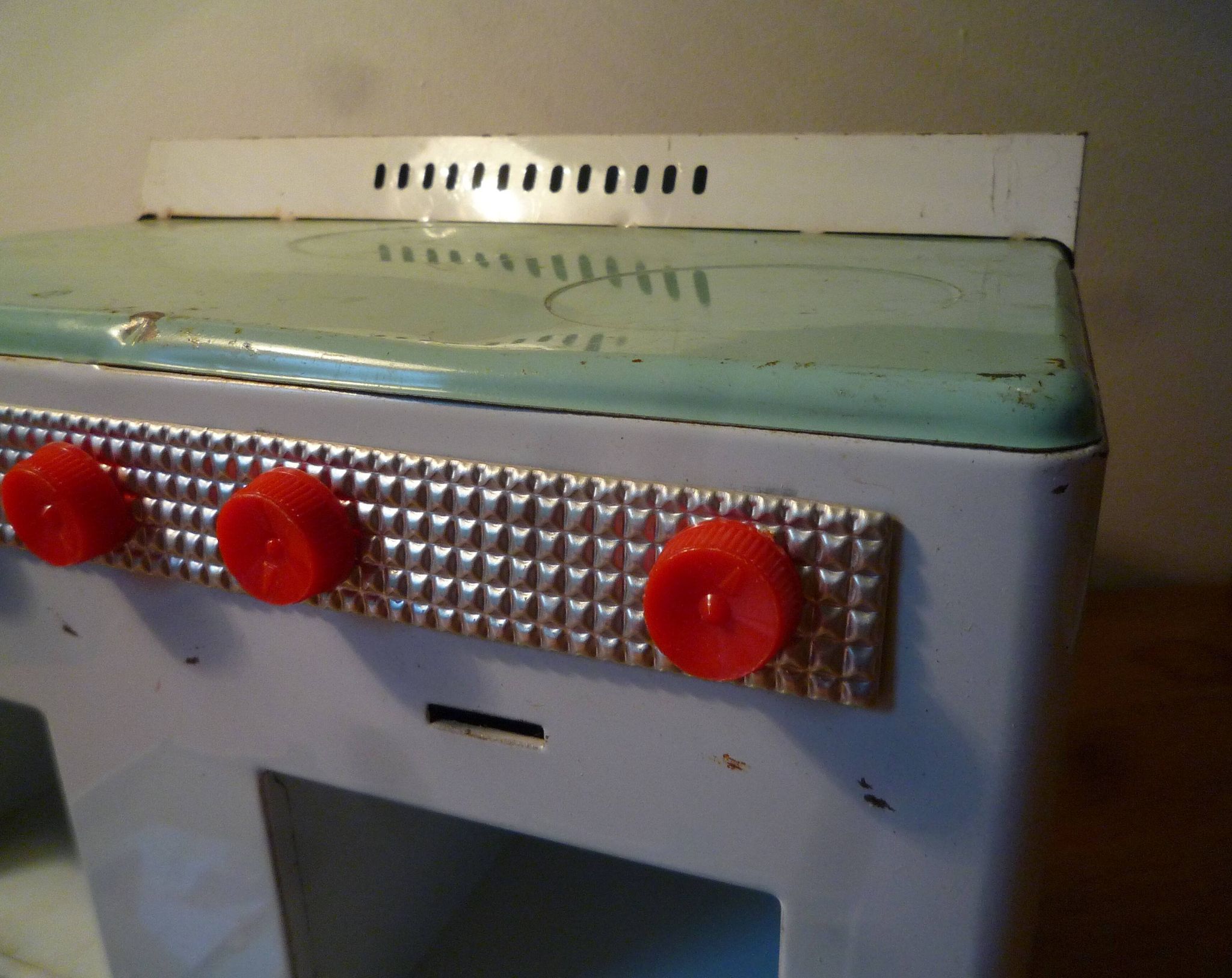 Small metal stove, vintage toy 1950s
