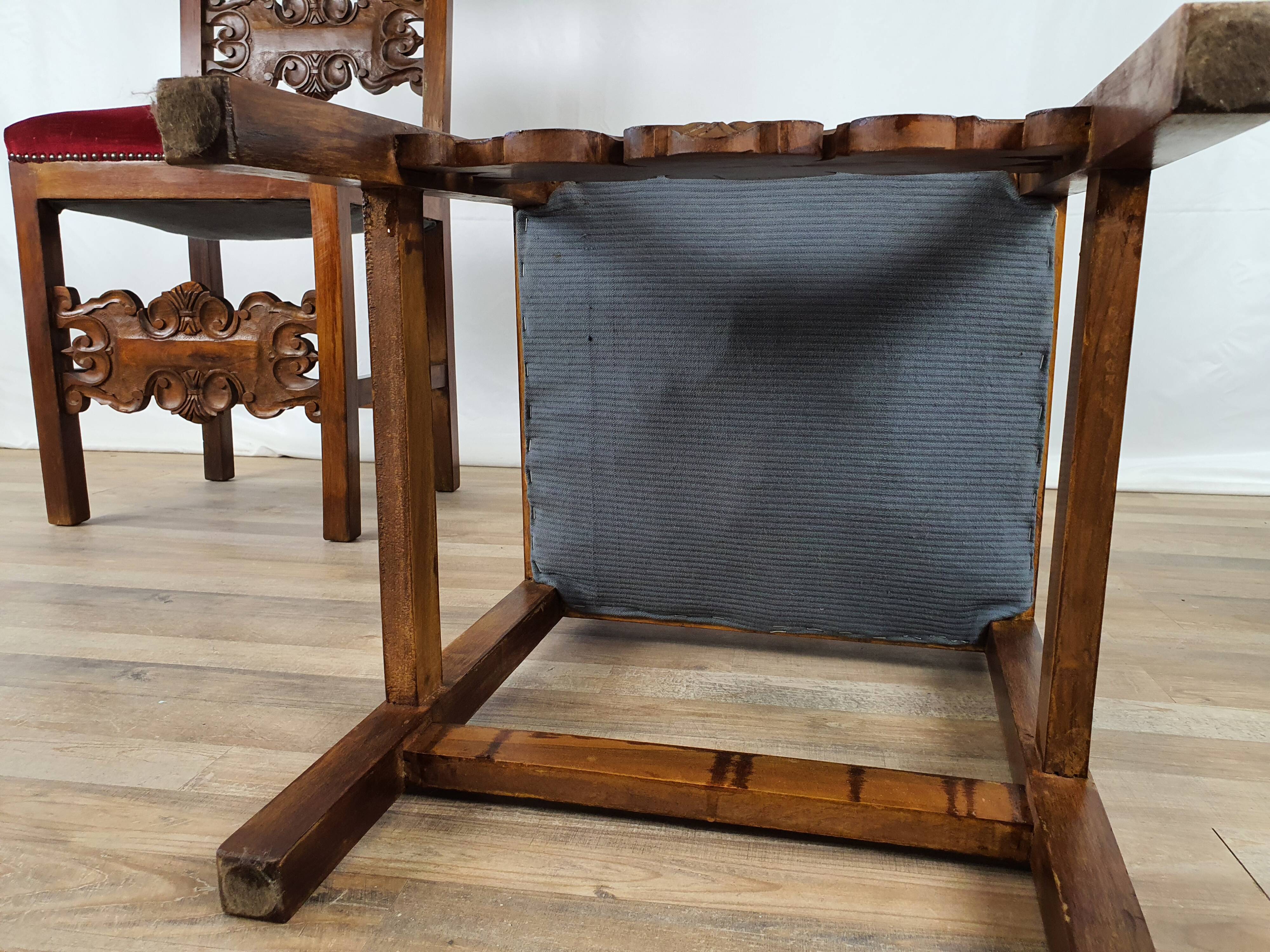 Pair of Renaissance chairs from the early 1900s