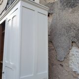 Authentic Parisian off-white wardrobe