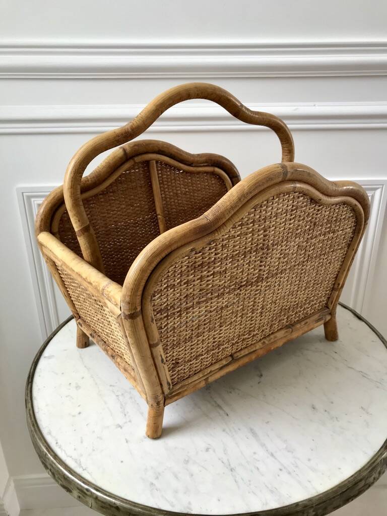 Magazine holder / Pine hutch in rattan, bamboo and canning 70s