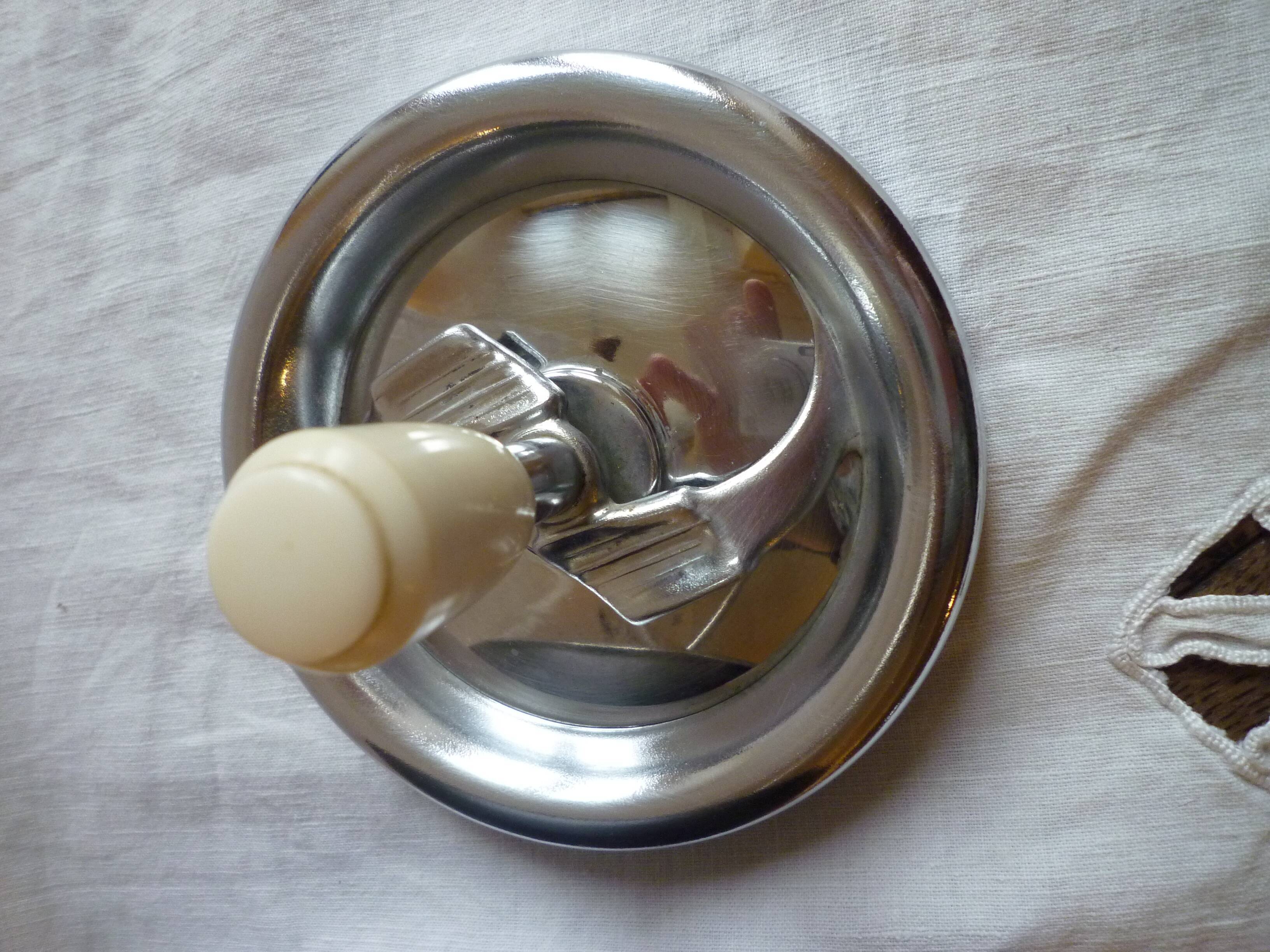 Stainless ashtray on foot tumblesbuto design 50s - 60s