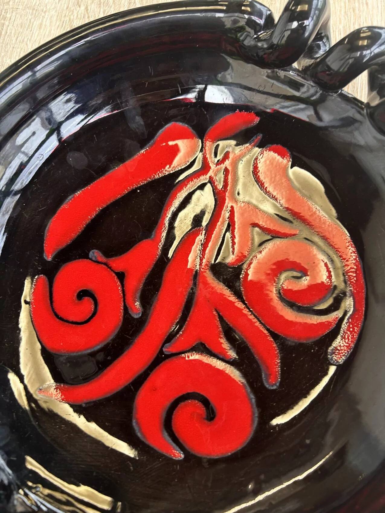 Vintage decorative bowl in black and red ceramic – 1960s/70s