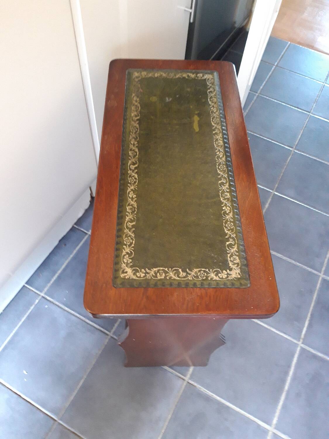 English mahogany magazine rack