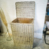 Large wicker panière