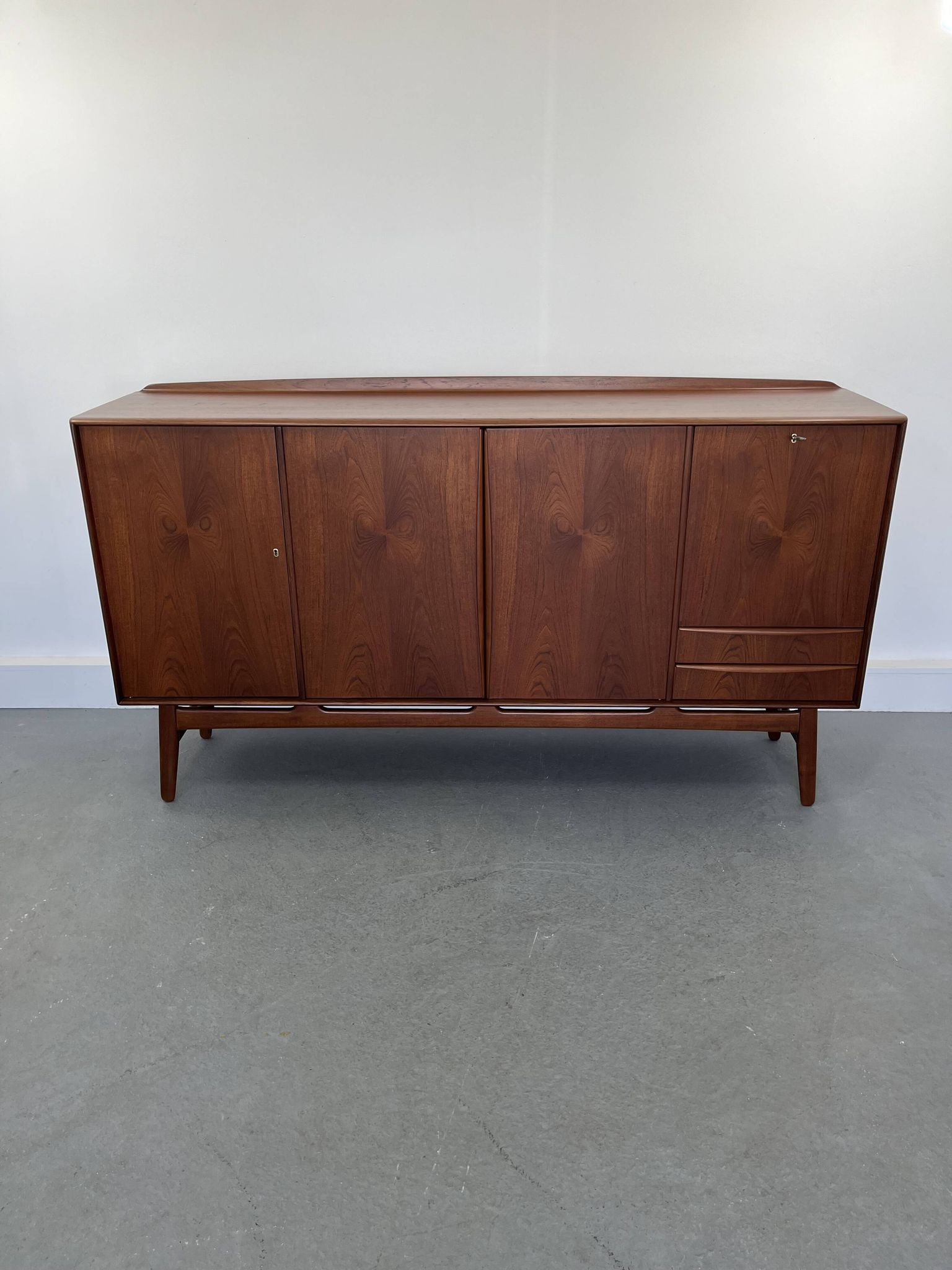 Enfilade en teck par Arne Vodder pour Sibast - 1960