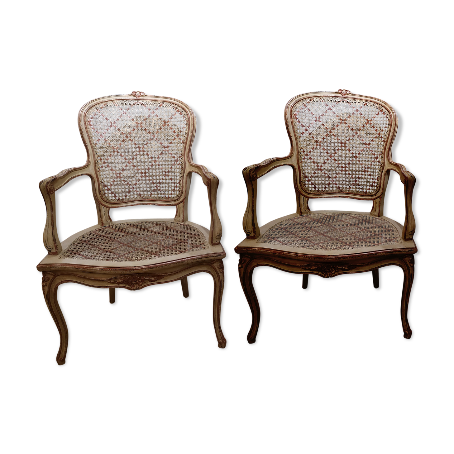 Paire de fauteuils cannés de style louis XV