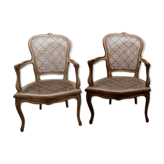 Paire de fauteuils cannés de style louis XV