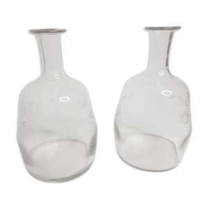 Paire de carafes en verre