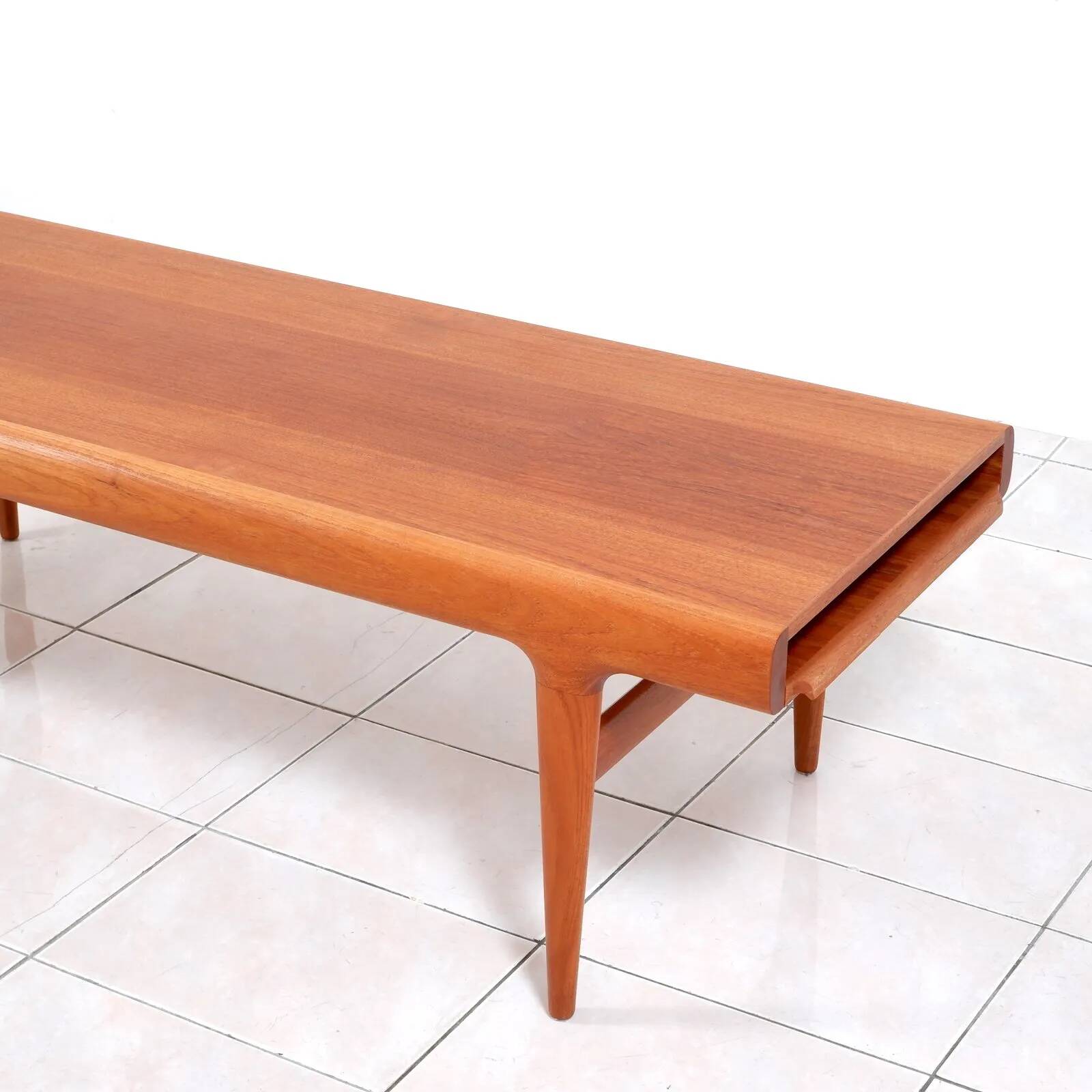 Large teak coffee table by Johannes Andersen for Uldum Møbelfabrik