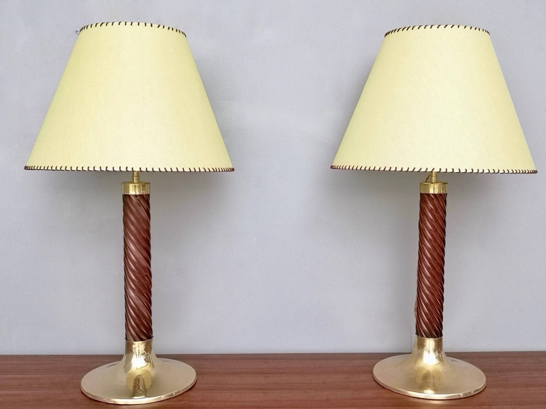 Burgundy Plexiglass and Brass Table Lamps by F. Loffredo, Italy 1980s
