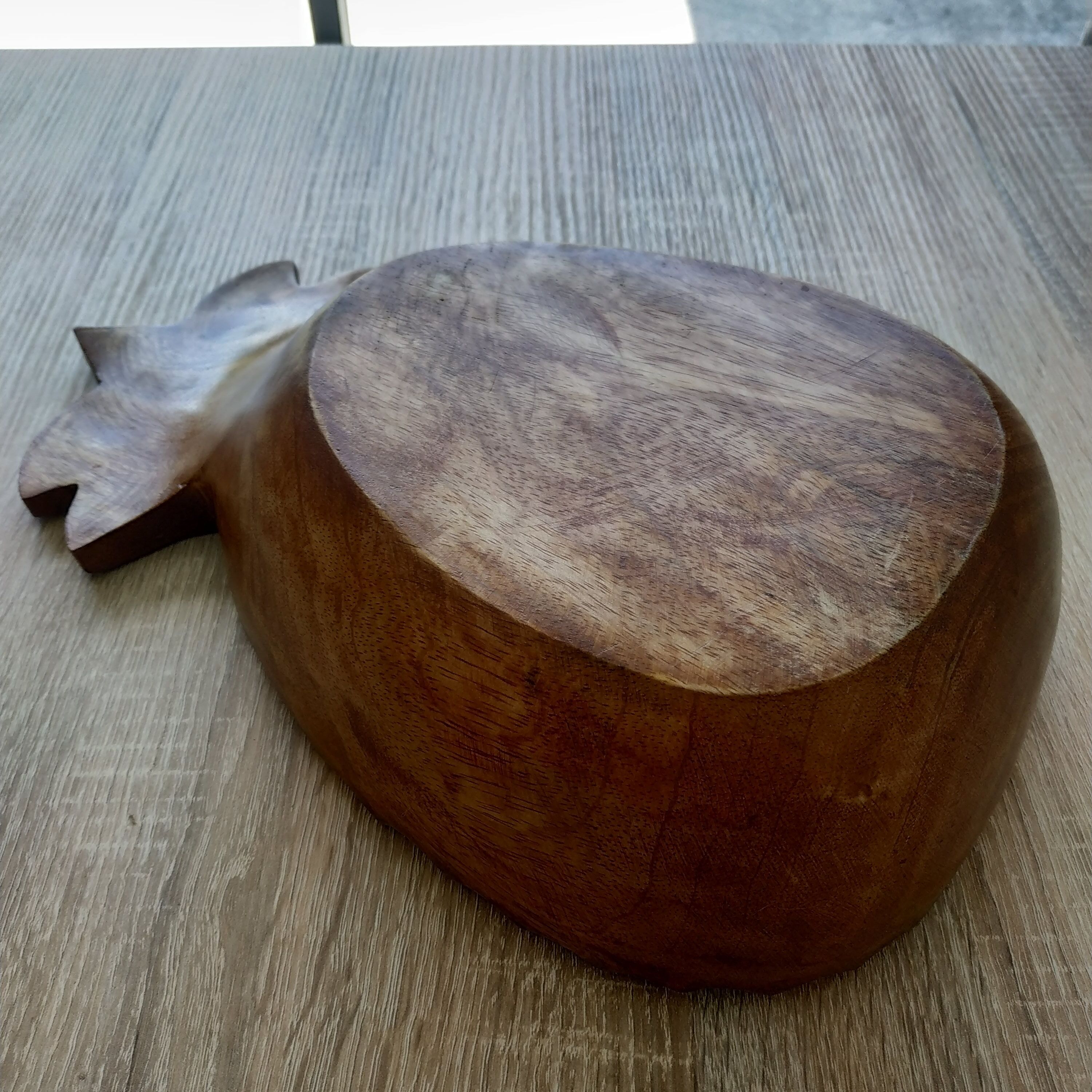 Carved wooden pineapple bowl