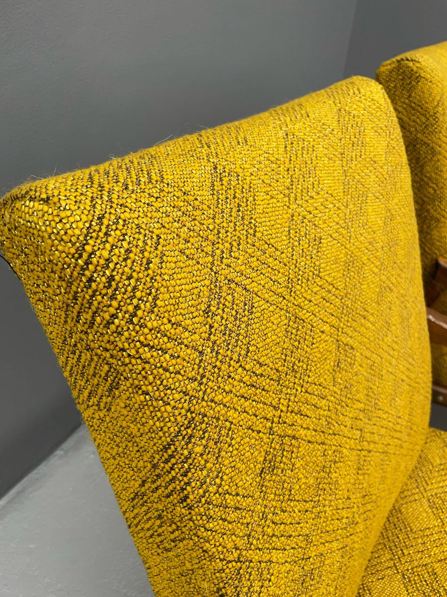 Fauteuils de Jiří Jiroutek – Interiér Praha, années 1960-70