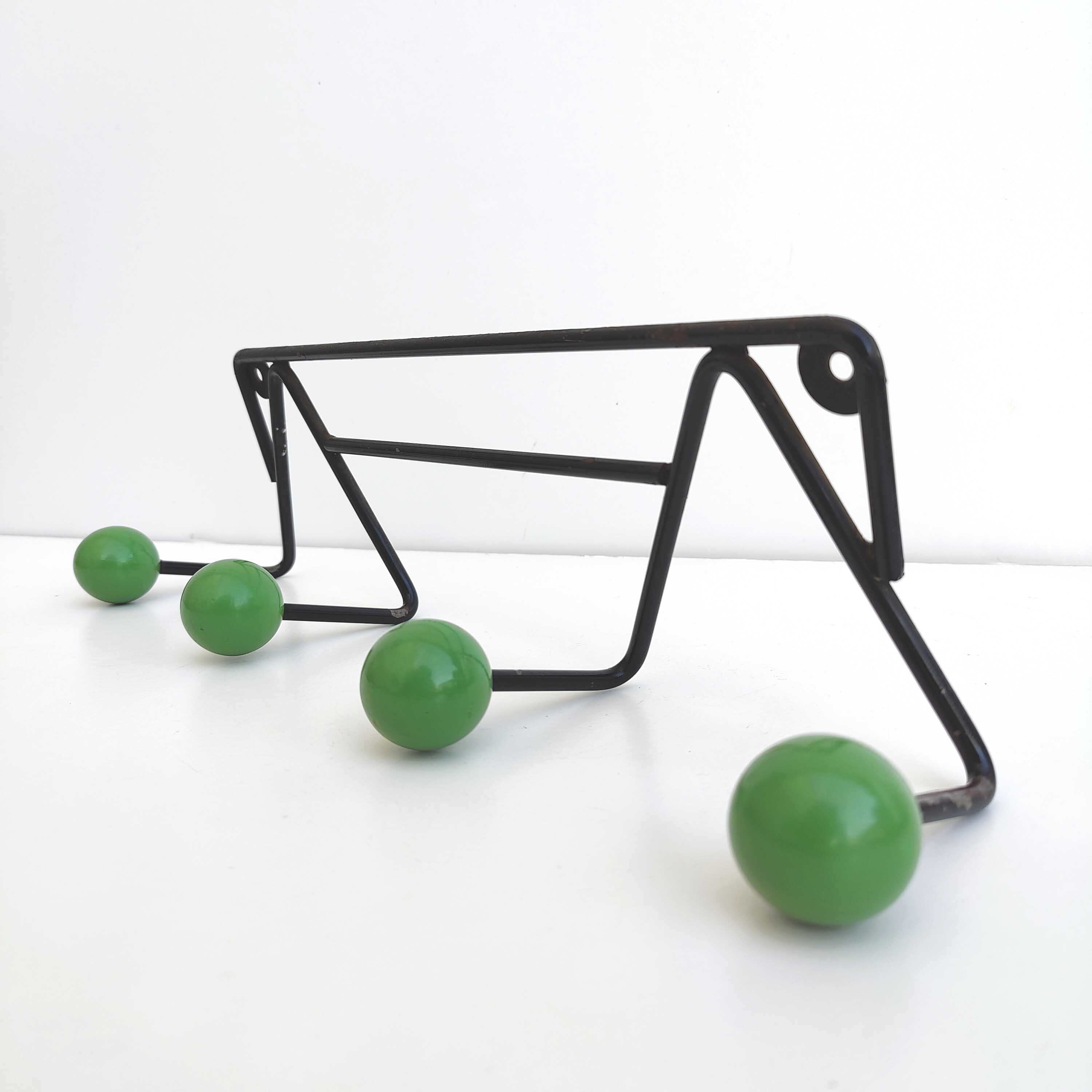 Coat rack zig-zag hooks balls green wood