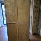 Armoire parisienne