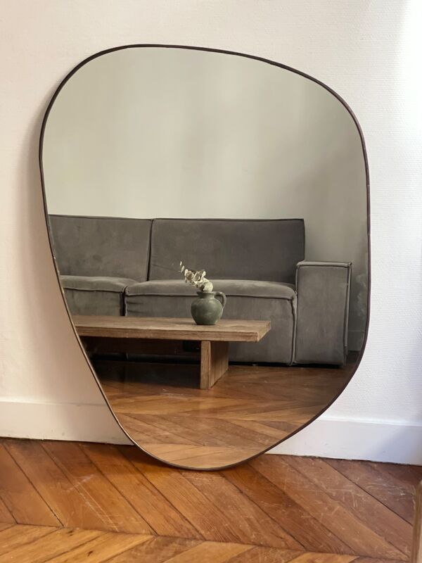Miroir trapèze irrégulier organique laiton noir minimaliste 90x140cm