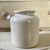 Vintage white enamelled stoneware pot