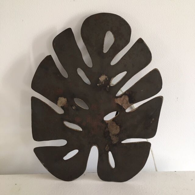 Philodendron brutalist sconce