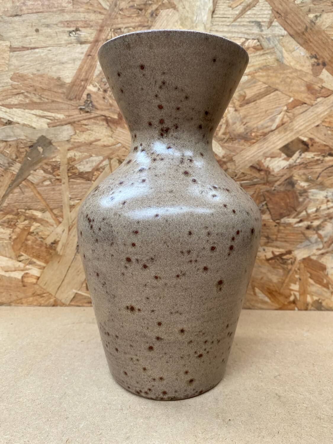 Antique etruscan vase ceramic beige speckled brown vintage