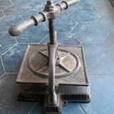 Binding press