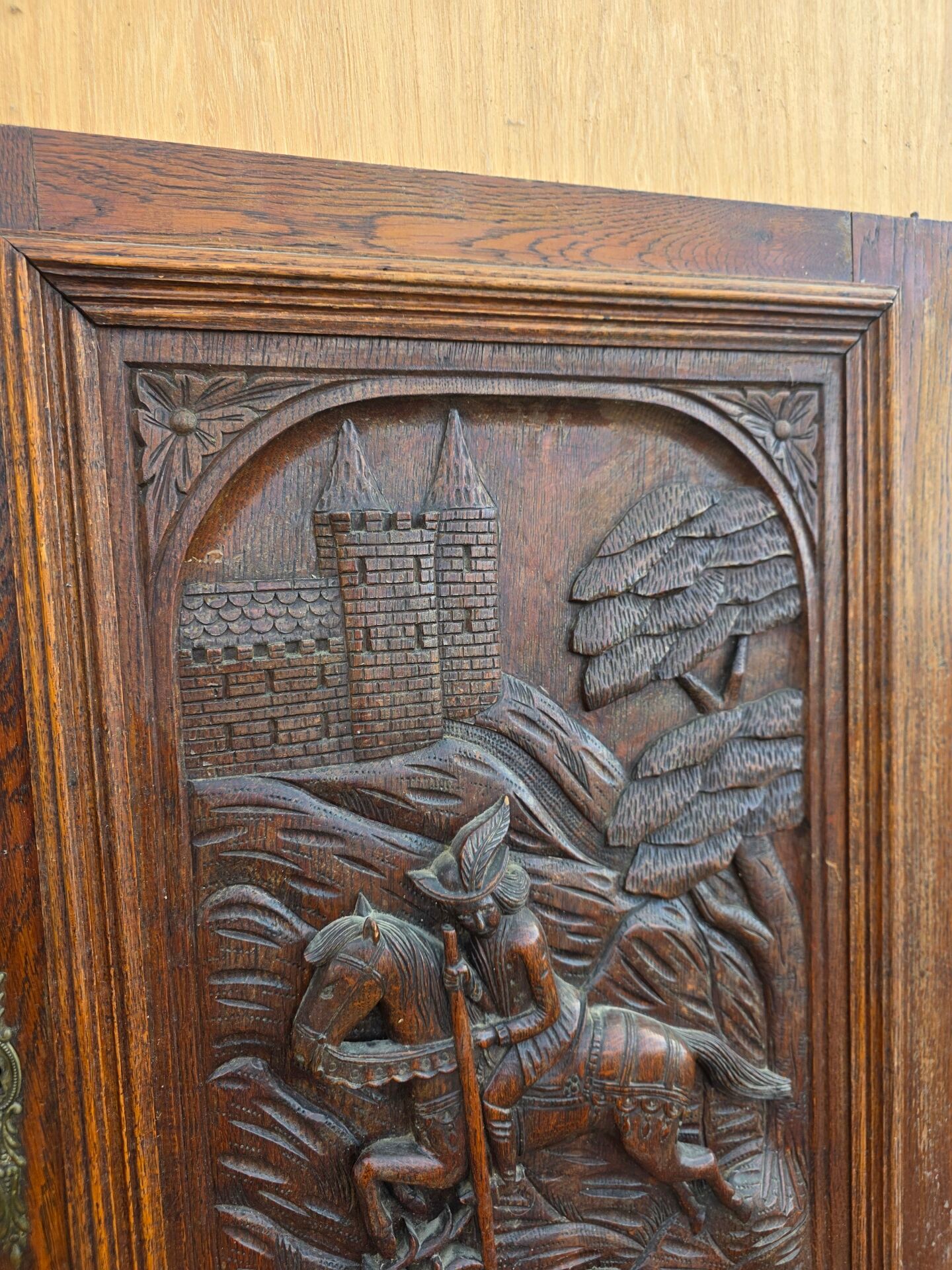 Carved oak solid wood door