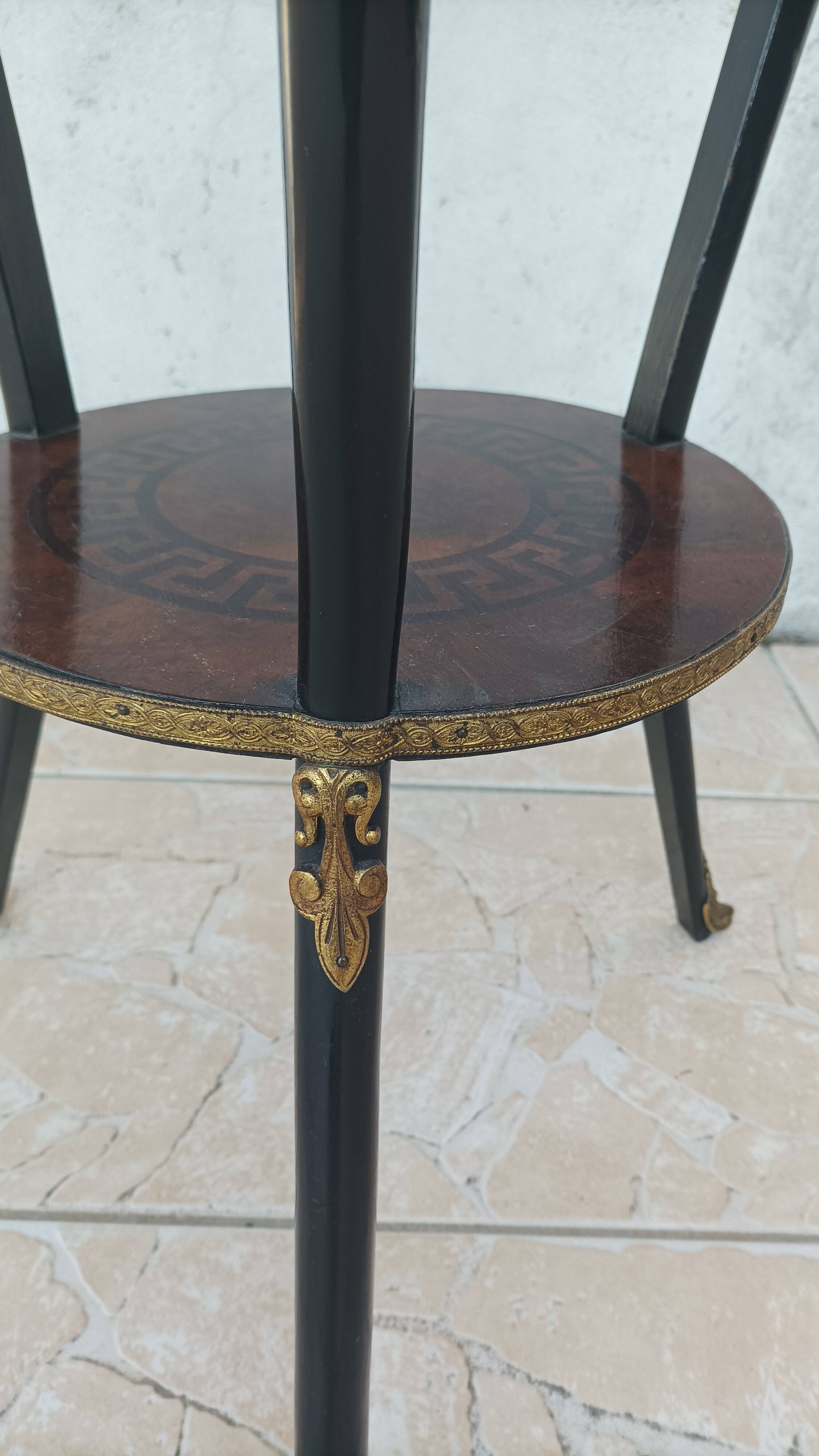 Napoleon III saddle in precious wood marquetry