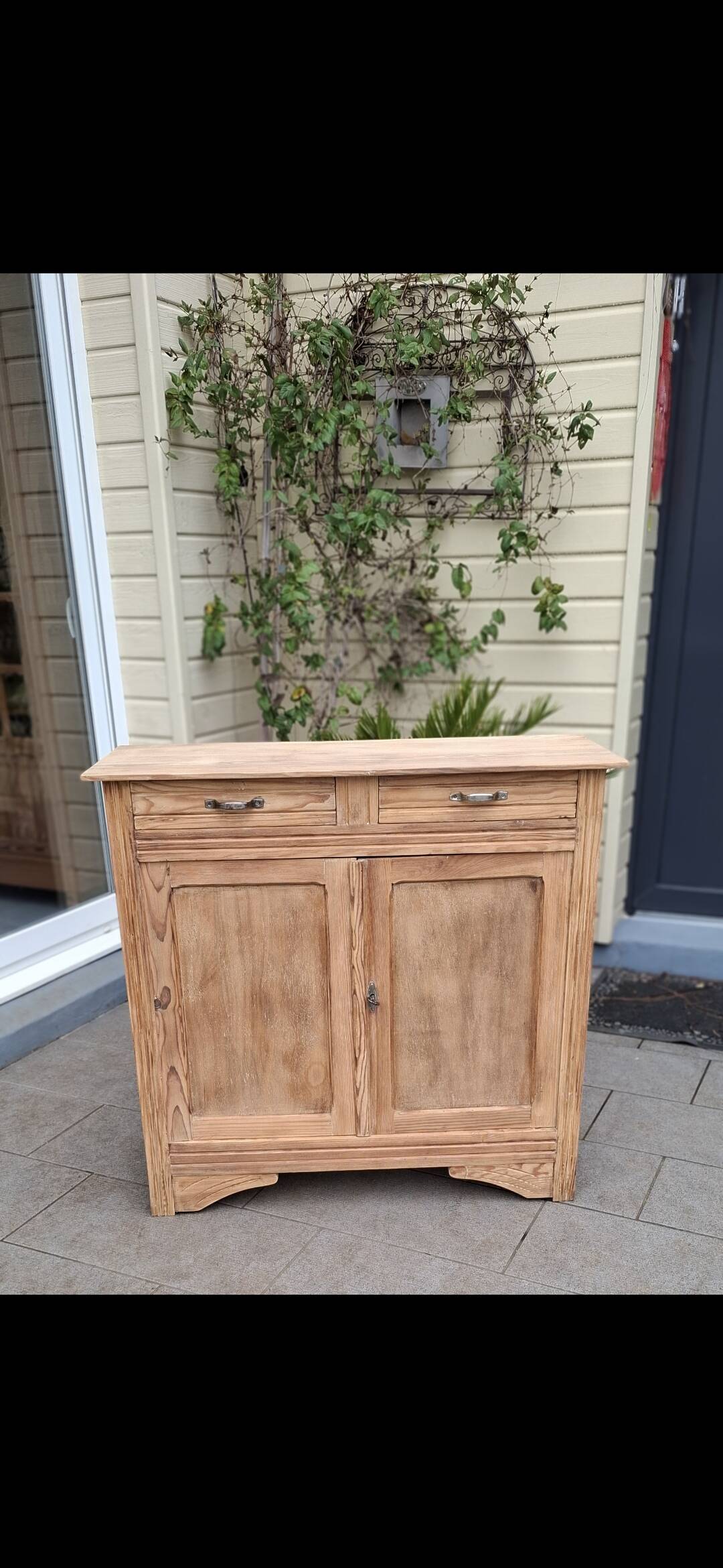 Renovated Parisian buffet