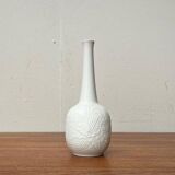 German white porcelain vase from the mid-century with bird motif by Kaiser, 1960s.