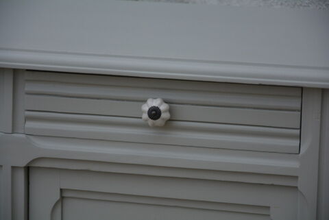 Large Parisian buffet