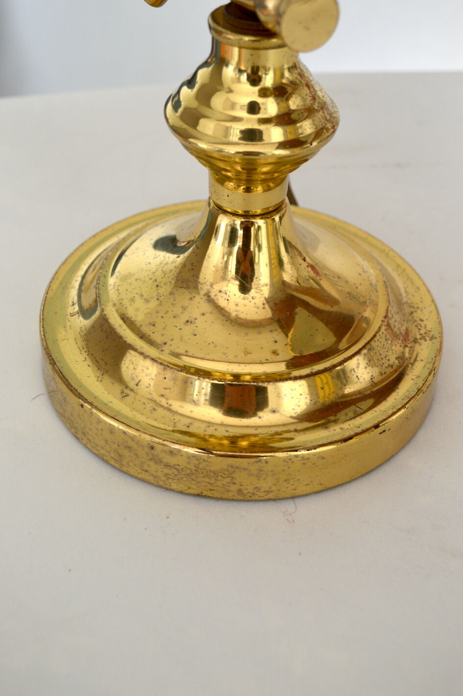 Vintage scallop lamp