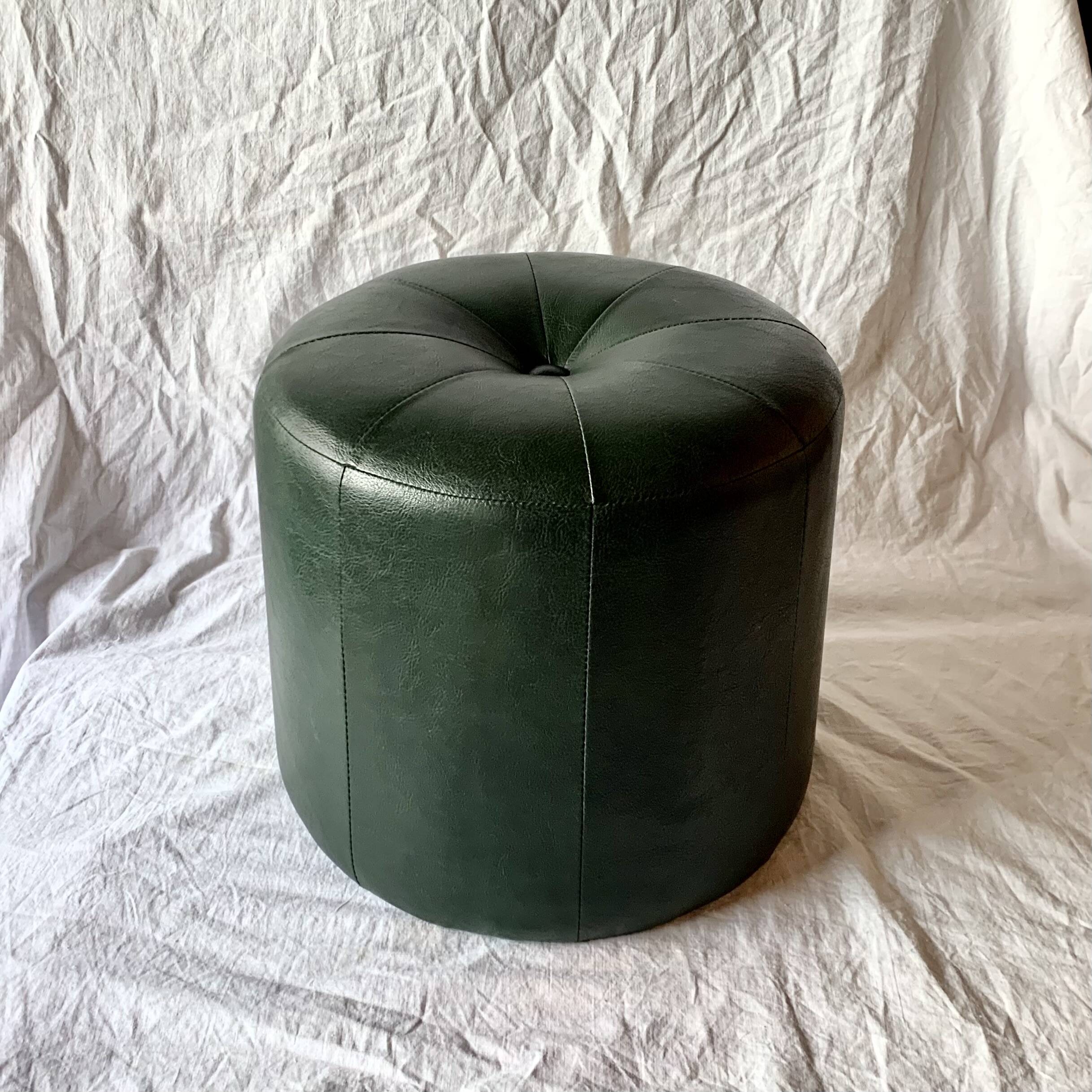 Pouf vintage rond en Skaï vert
