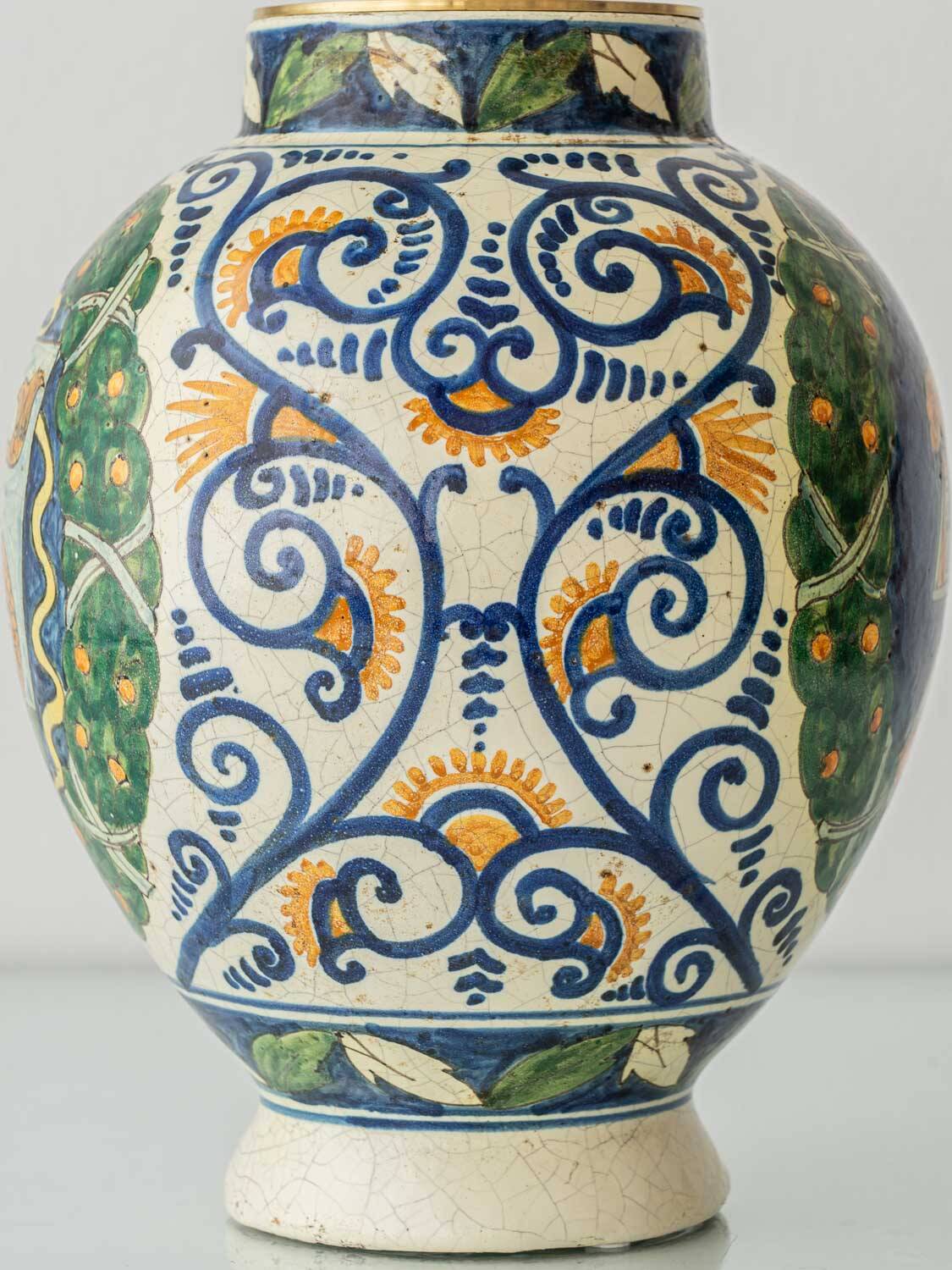 Table lamp in ceramic, Italian Renaissance, Cantagalli style, circa 1880-1900.