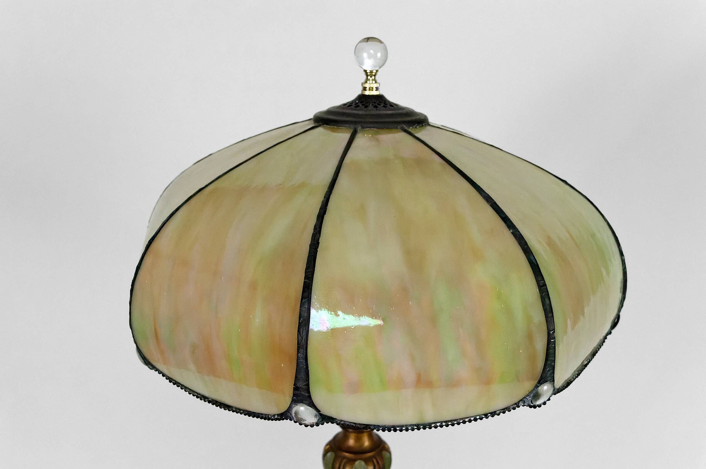 Floor lamp in gilded carved wood and pearly glass lampshade, Art Deco, France, Circa 1920